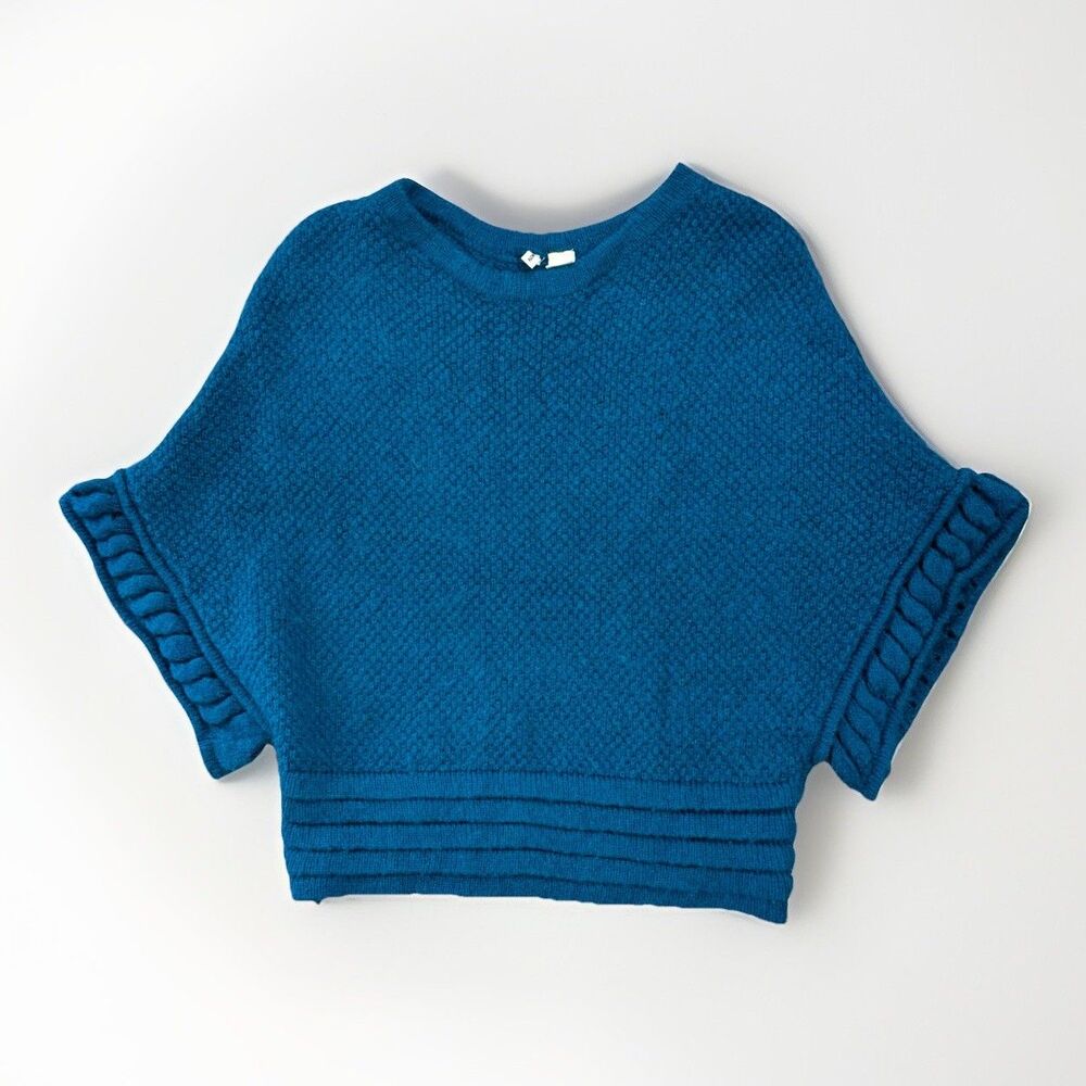 Moth Anthropologie Sweater Womens Size Medium Mohair Blue Short Sleeve